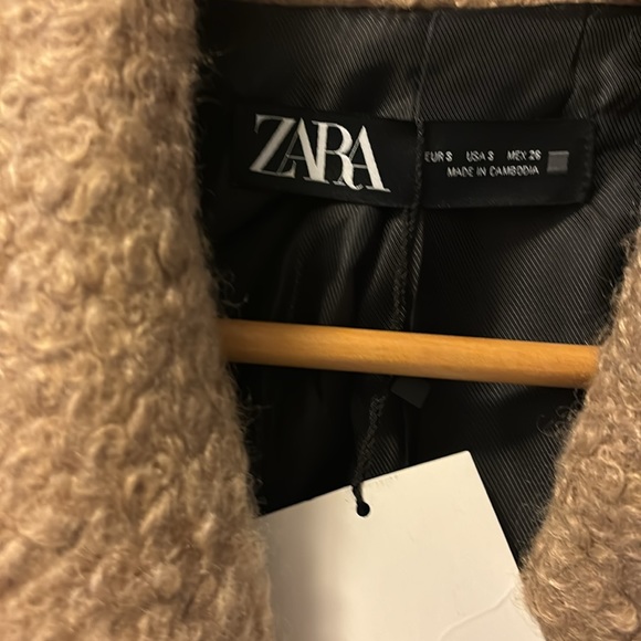 Size small Zara Boucle long vest - Picture 5 of 6